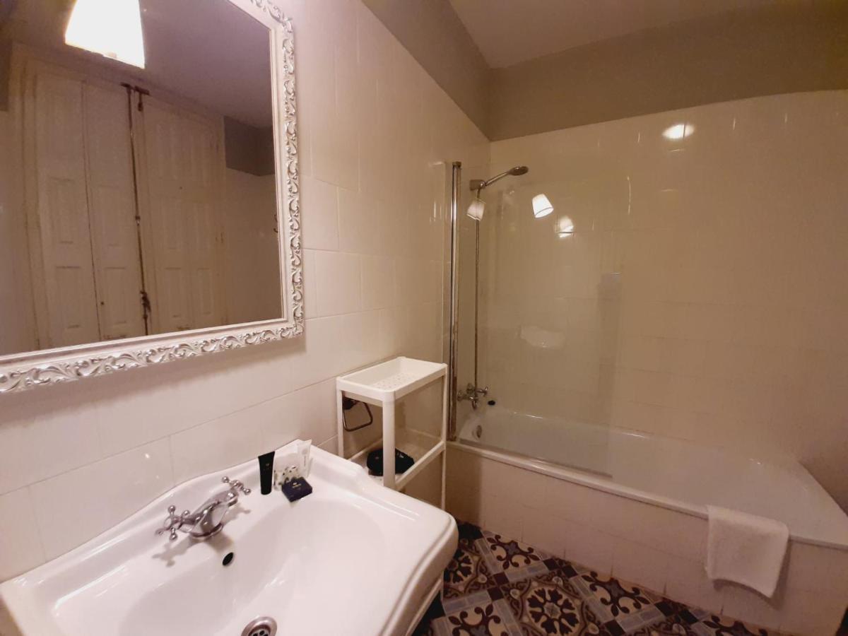 Lumine Luxury Suites By Gaiarooms Barcelona Ngoại thất bức ảnh