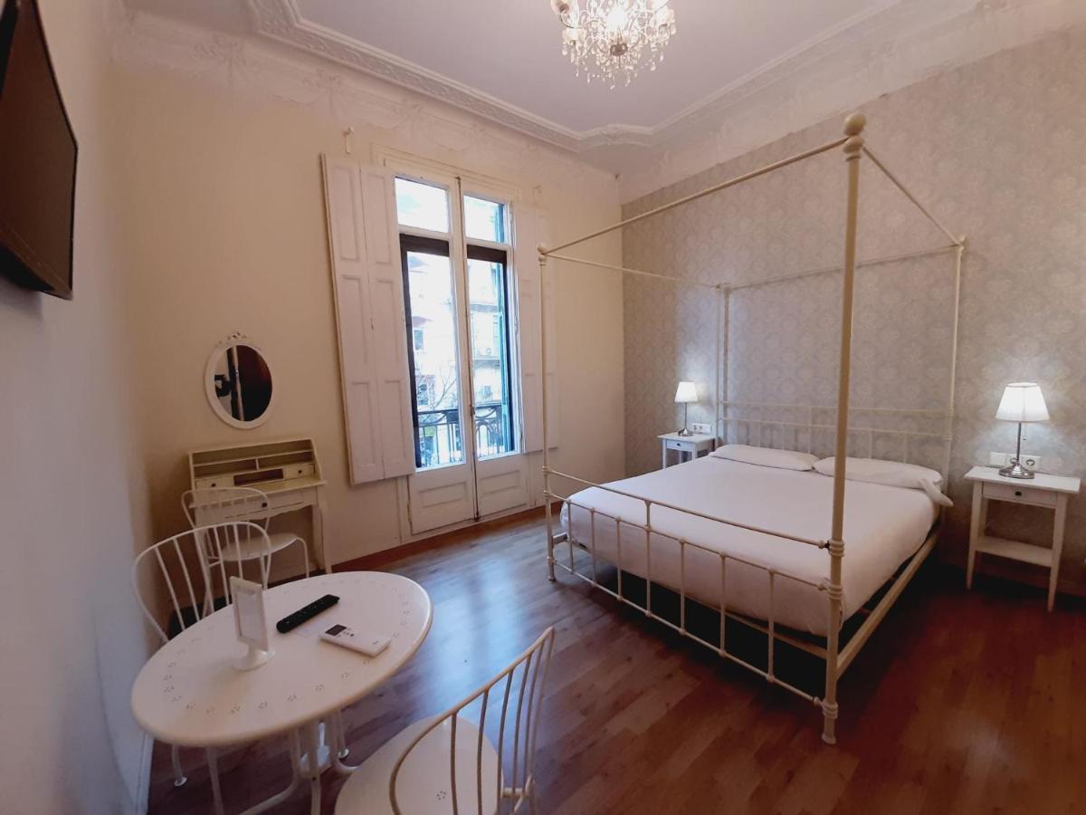 Lumine Luxury Suites By Gaiarooms Barcelona Ngoại thất bức ảnh
